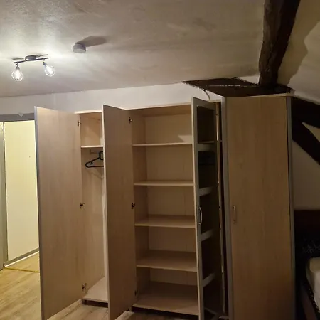 4 A Louer Dans Maison De Charme , Quartier Fetinne A Homestay *