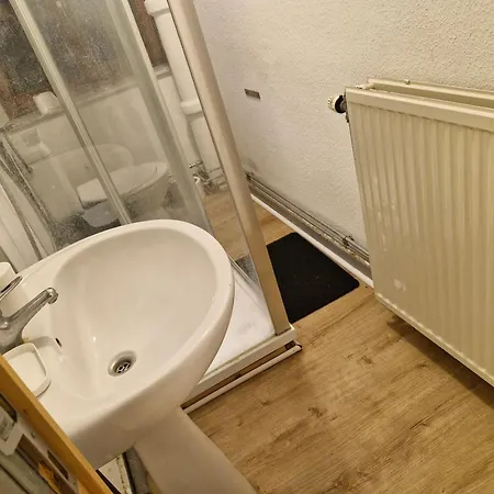 4 A Louer Dans Maison De Charme , Quartier Fetinne A *